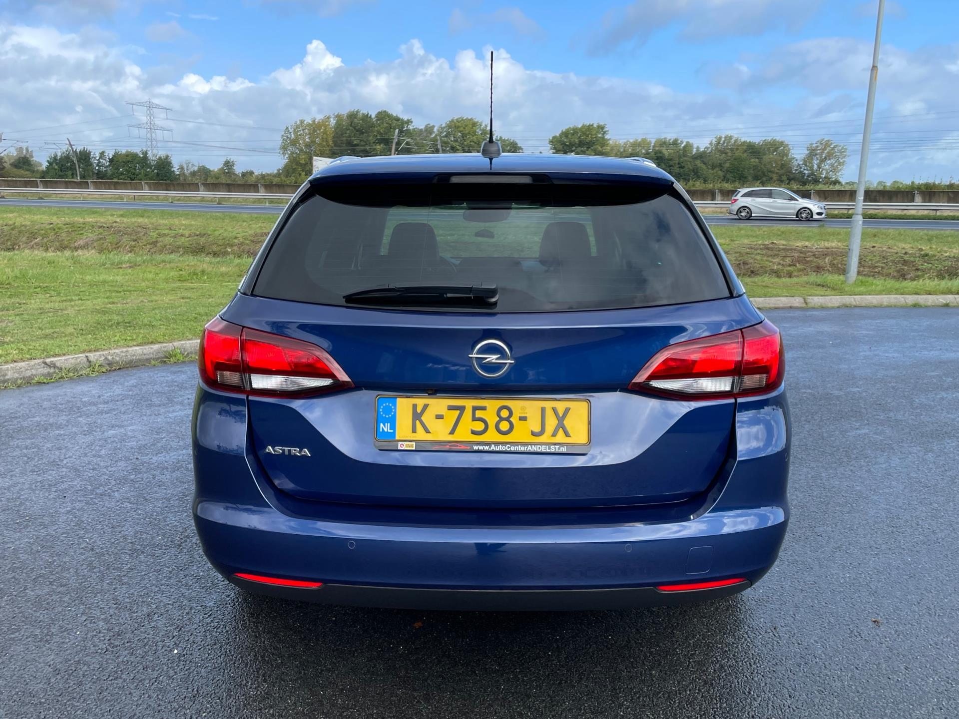 Foto van Opel Astra Sports Tourer