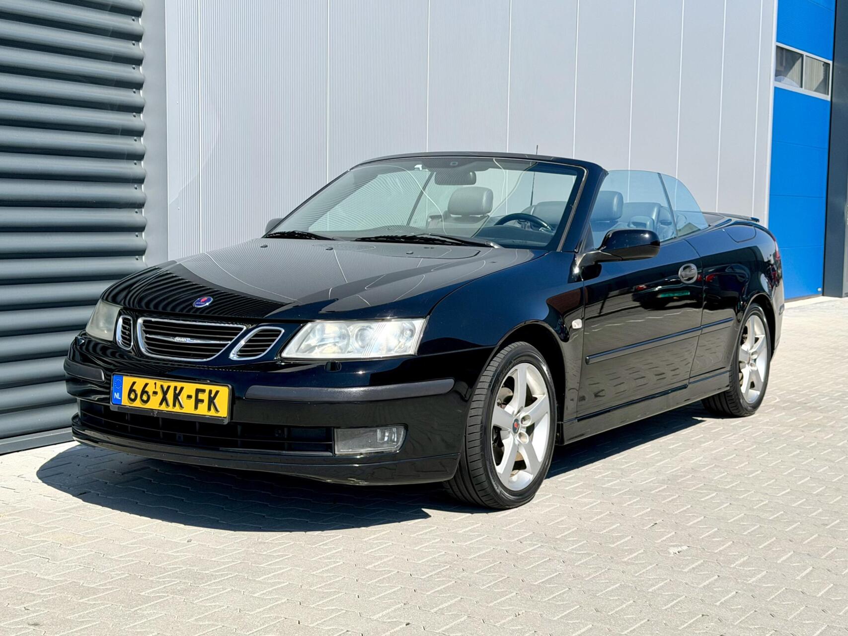 Saab Saab 9-3 2.0t Vector Automaat - Compleet onderhouder 2004 - voorkant