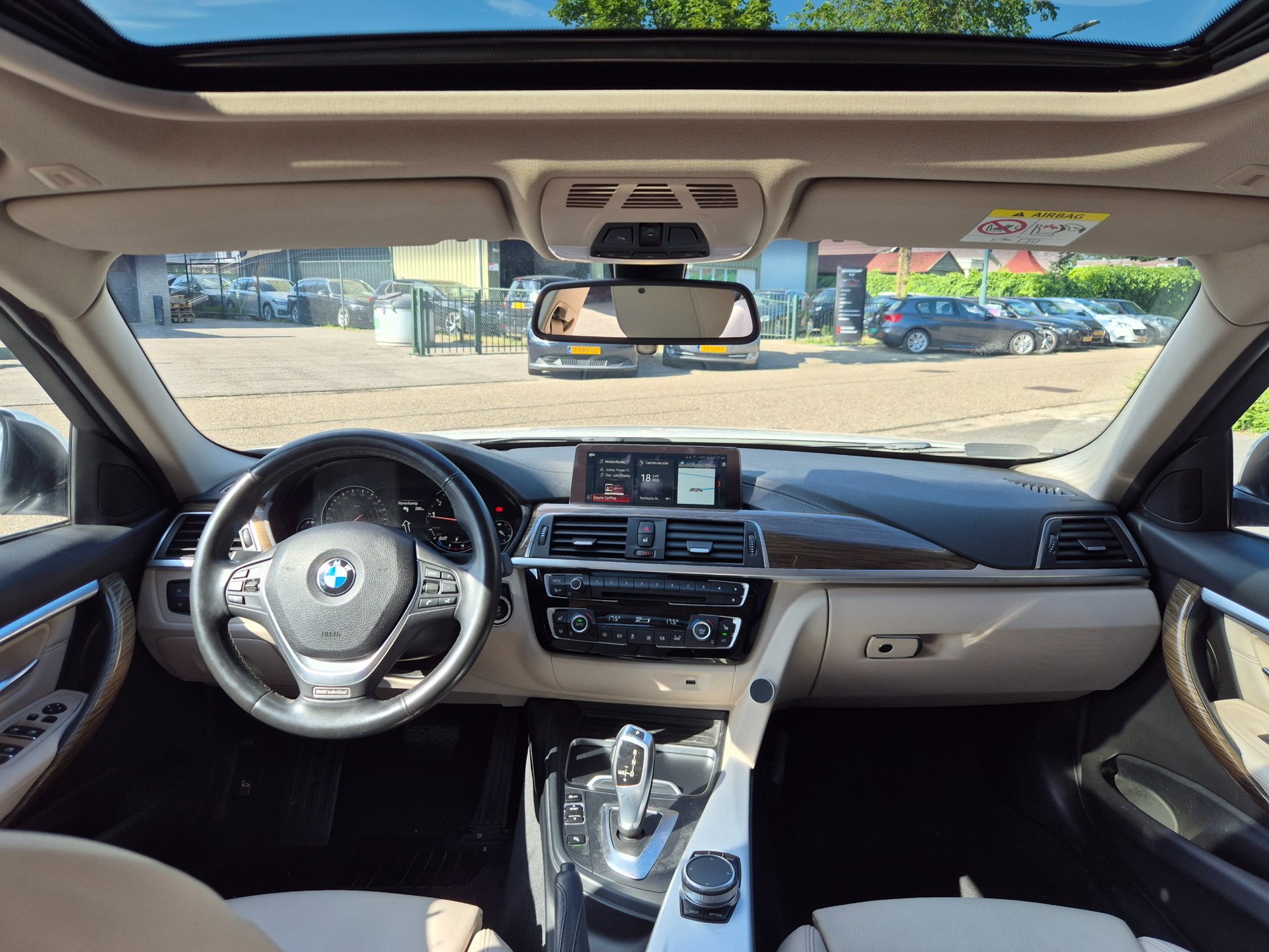 Foto van BMW 320i