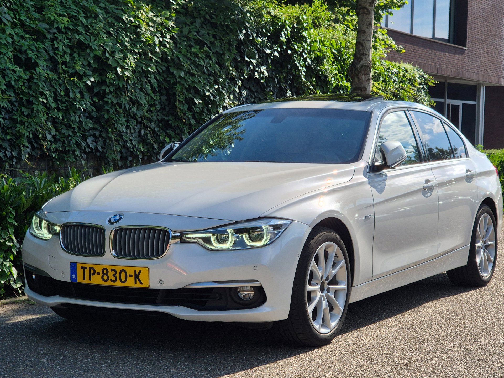 Foto van BMW 320i