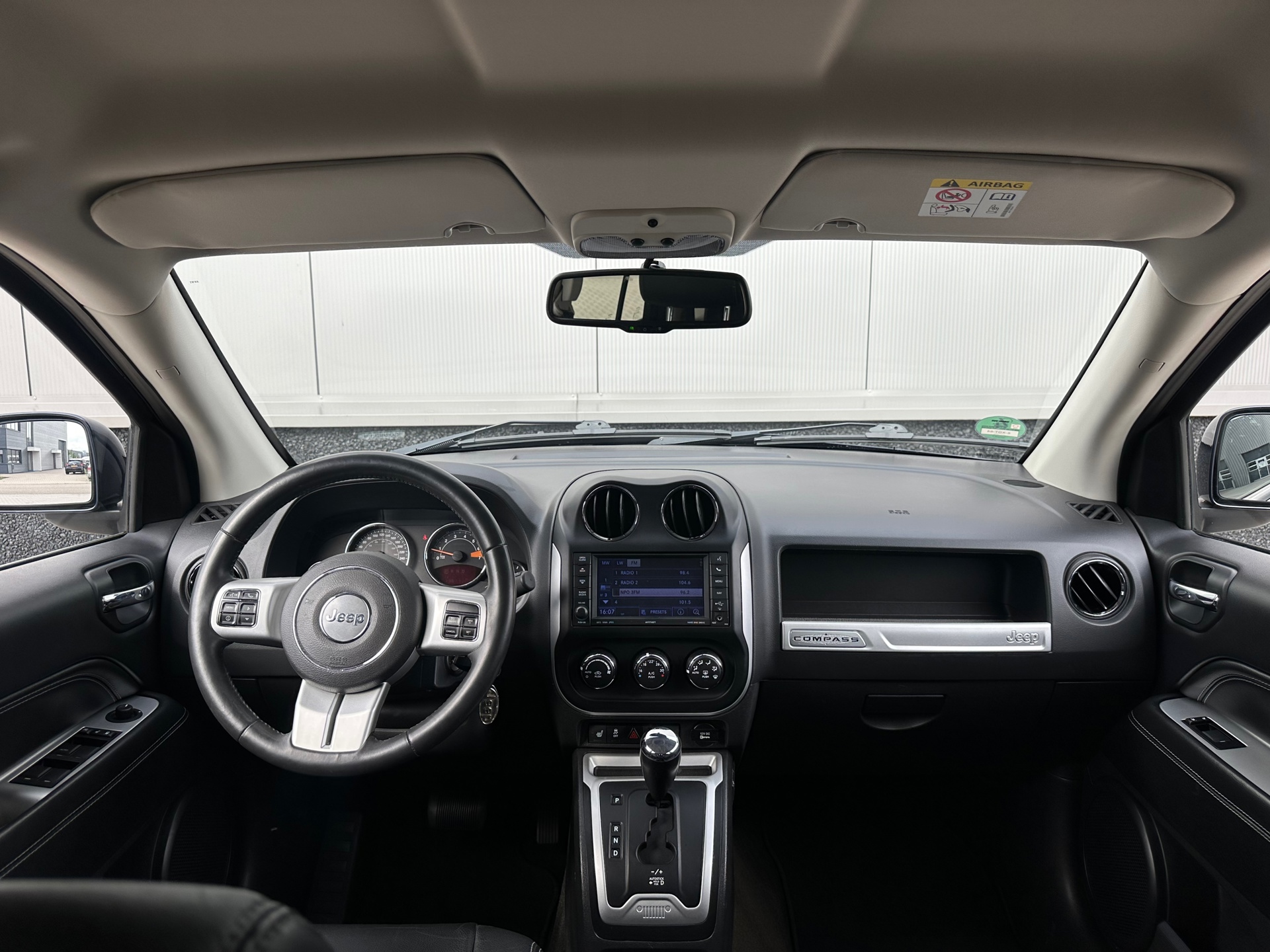 Foto van Jeep Compass