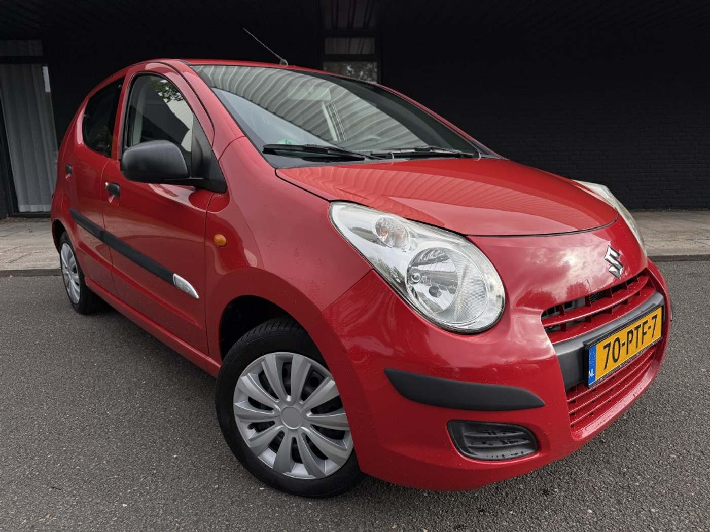 Suzuki Alto 1.0 Comfort Plus 2011 - voorkant