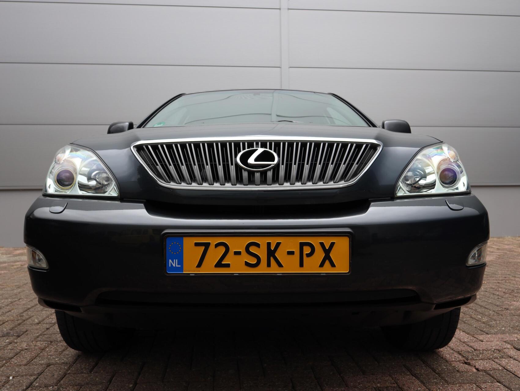 Foto van Lexus Lexus Rx300