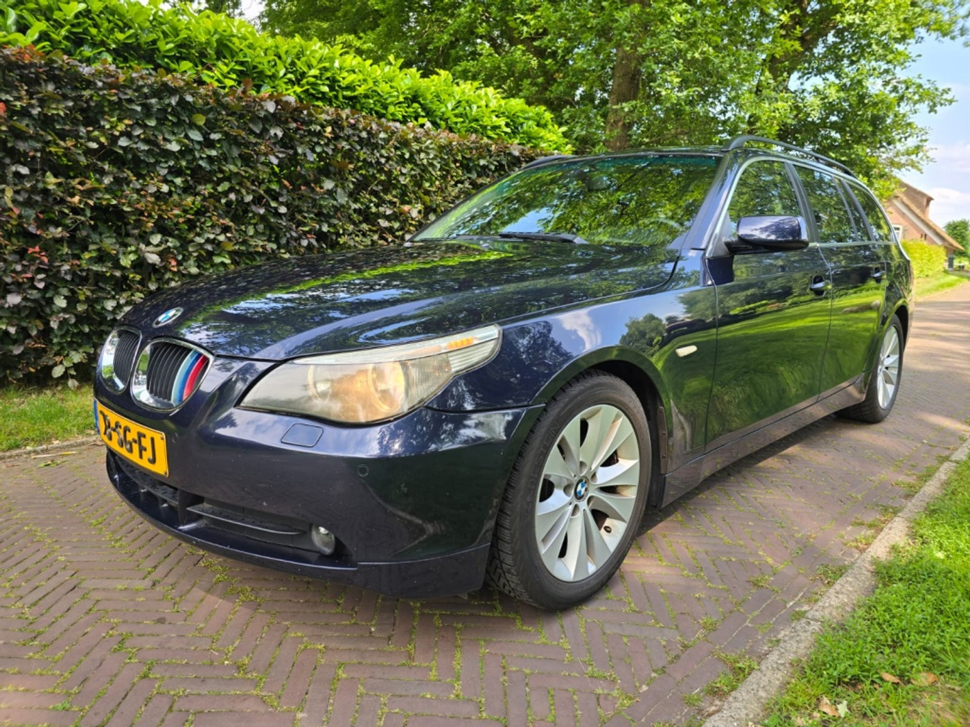 BMW 5-serie Touring 523i High Executive AUTOMAAT NETTE STAAT 2006 - voorkant