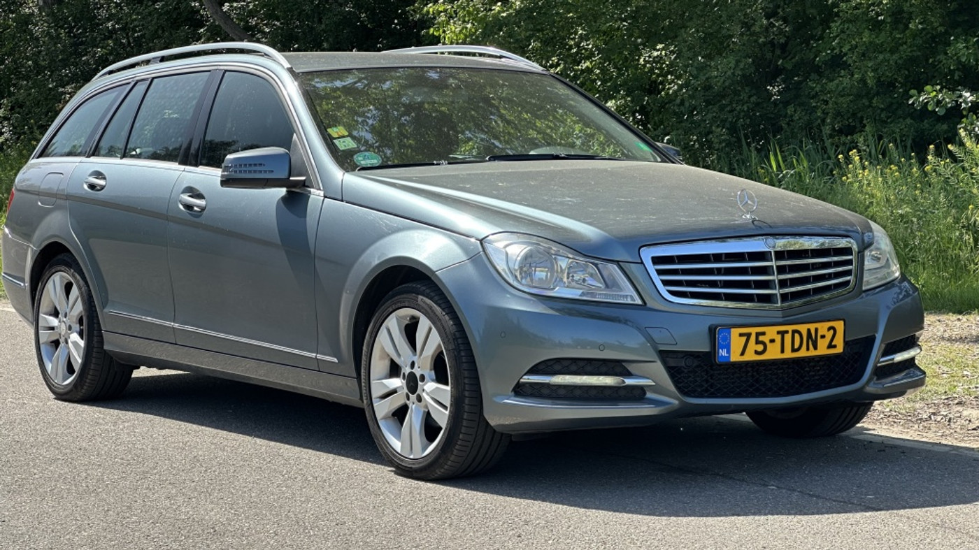 Foto van Mercedes-Benz C 200