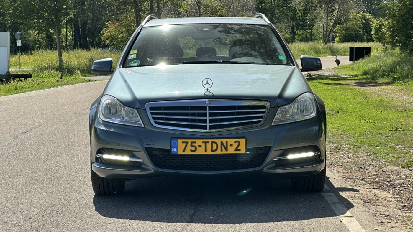 Foto van Mercedes-Benz C 200