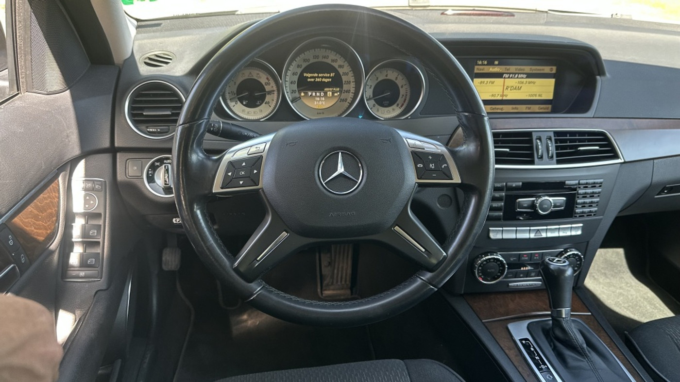 Foto van Mercedes-Benz C 200