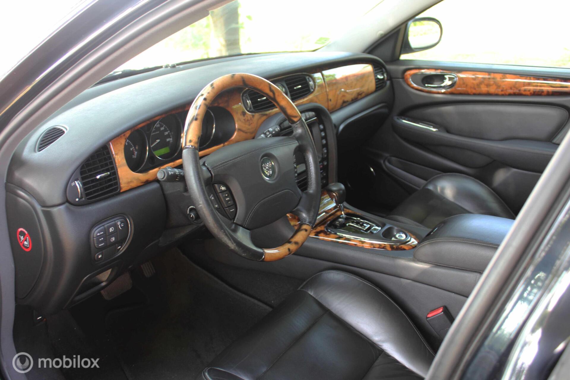 Foto van Jaguar XJ