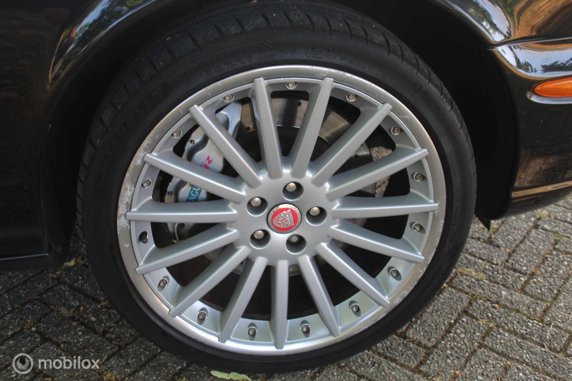 Foto van Jaguar XJ