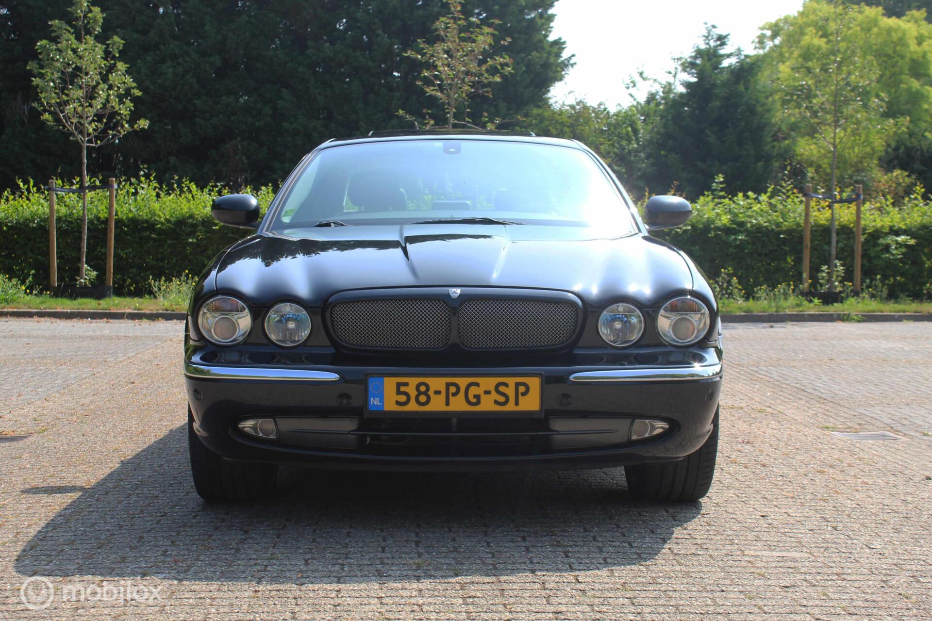 Foto van Jaguar XJ