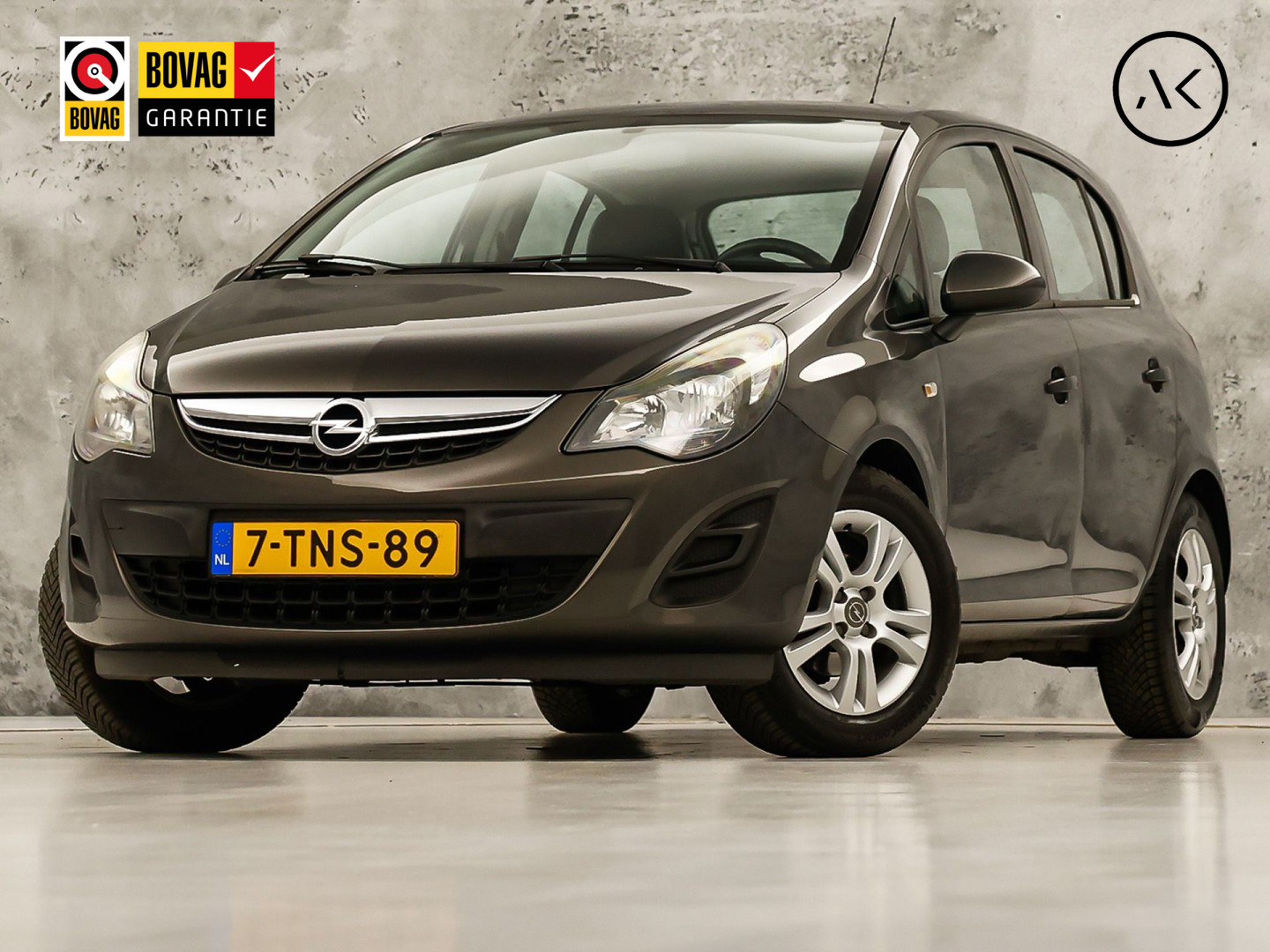 Opel Corsa 1.2-16V Sport 2014 - voorkant