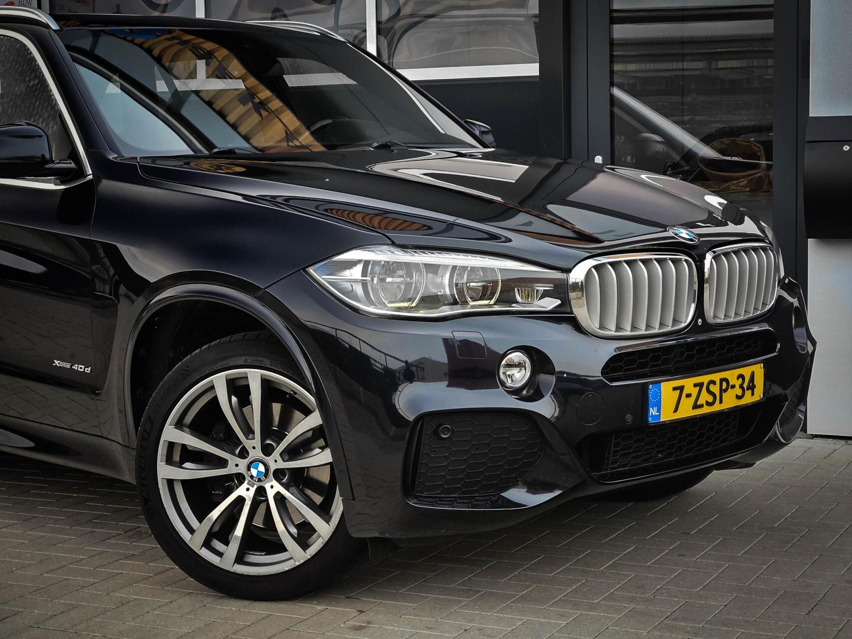 Foto van BMW X5 Xdrive40d