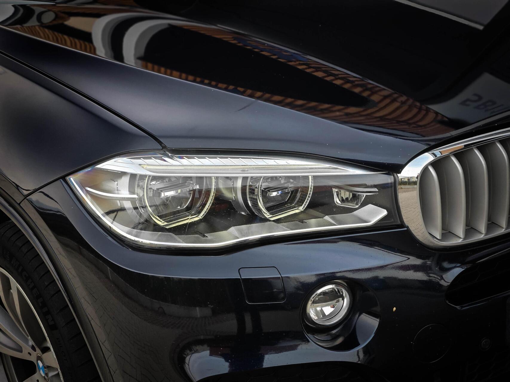 Foto van BMW X5 Xdrive40d