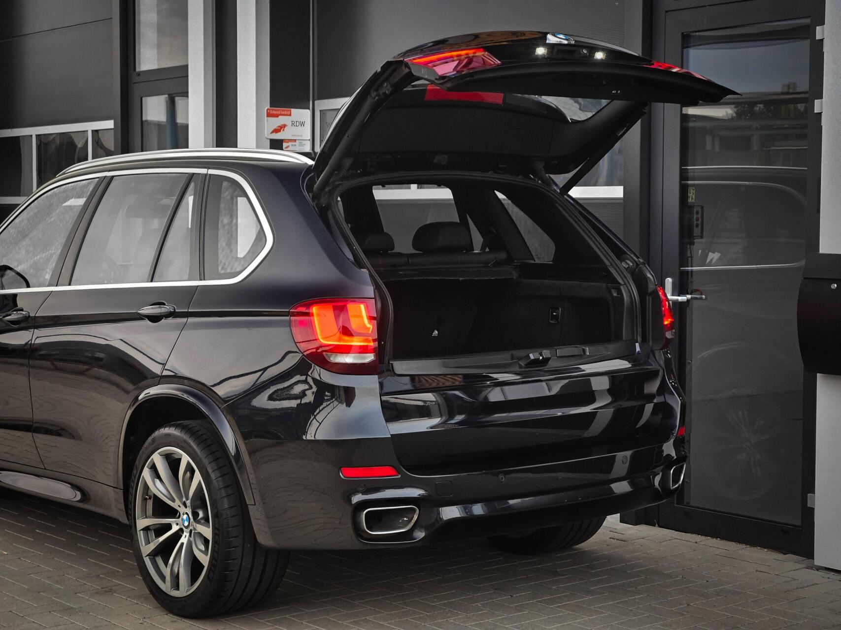 Foto van BMW X5 Xdrive40d