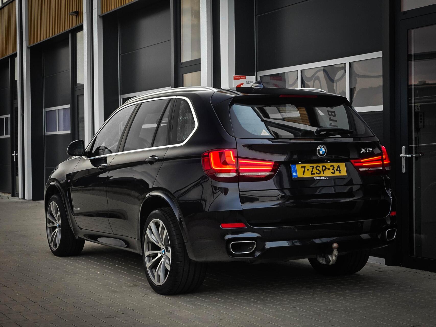 Foto van BMW X5 Xdrive40d