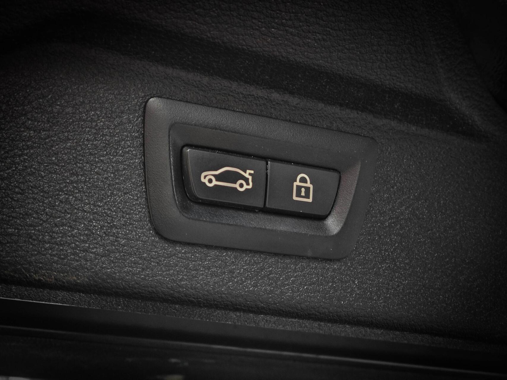 Foto van BMW X5 Xdrive40d