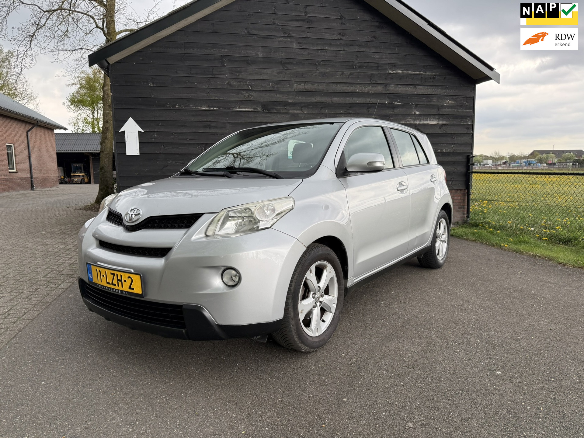 Toyota Toyota Urban Cruiser 1.3 VVT-i Aspiration 2010 - voorkant