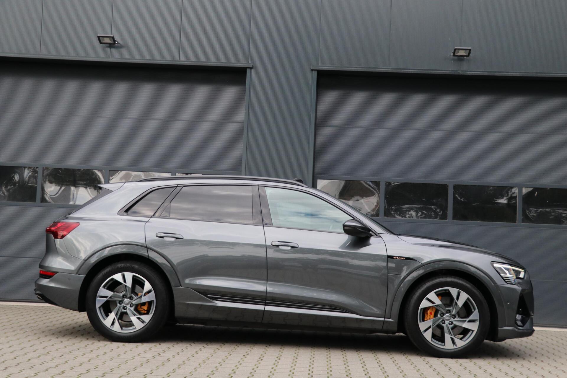 Foto van Audi E-tron 50
