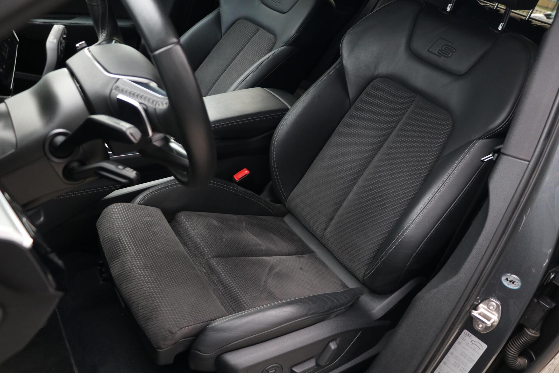 Foto van Audi E-tron 50