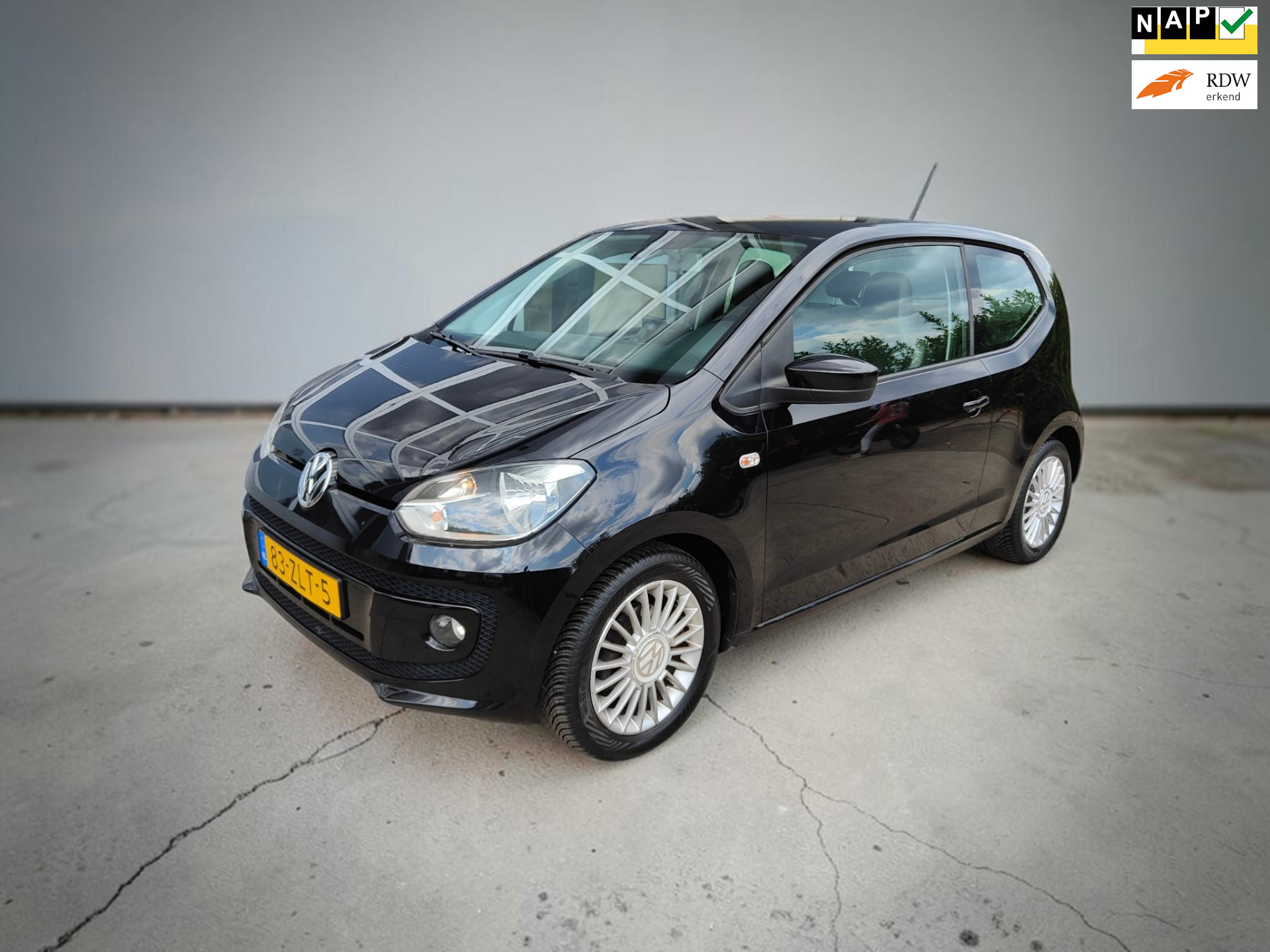 Volkswagen Up 1.0 high up! BlueMotion 2012 - voorkant