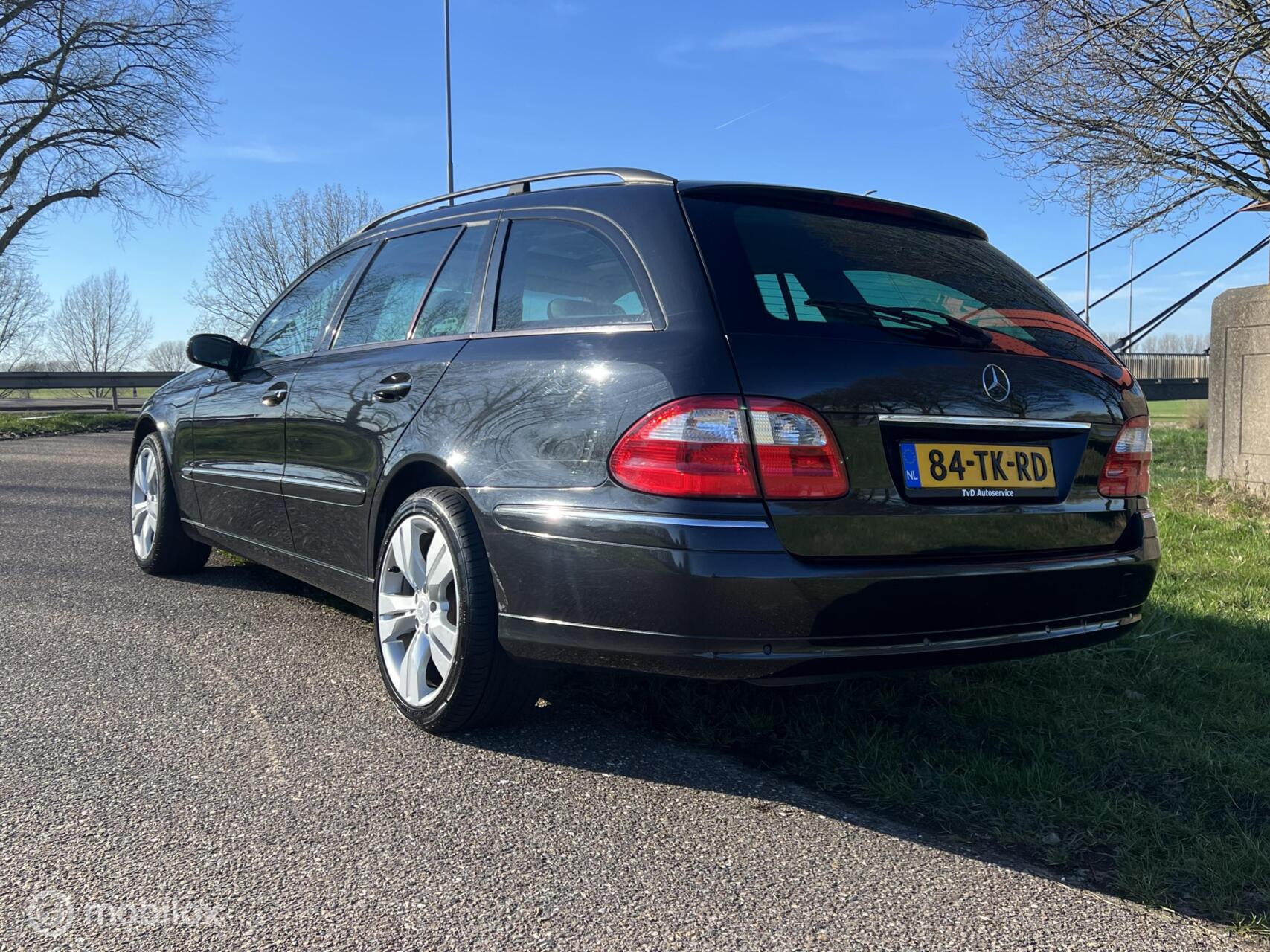 Foto van Mercedes-Benz E 500