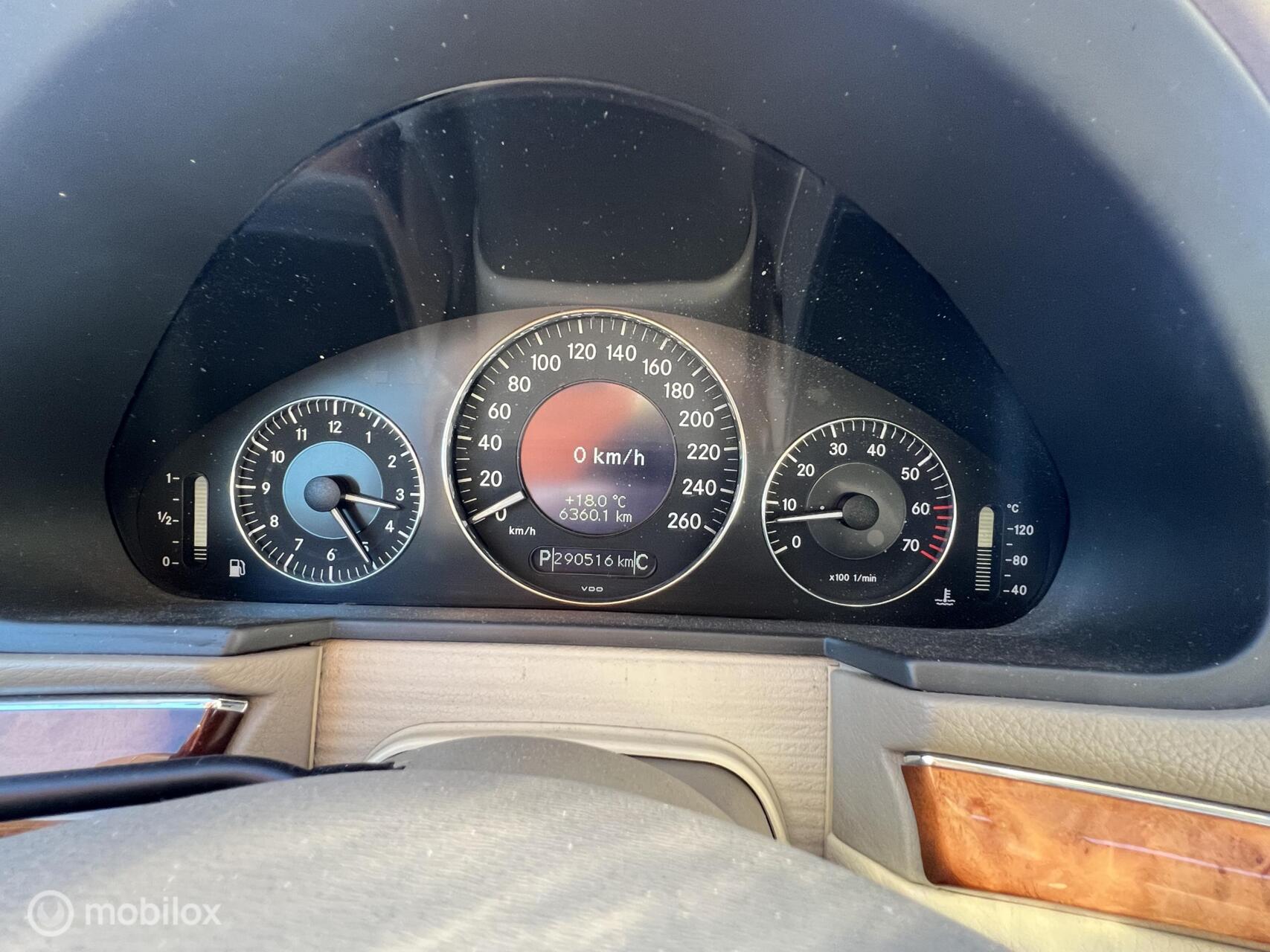 Foto van Mercedes-Benz E 500