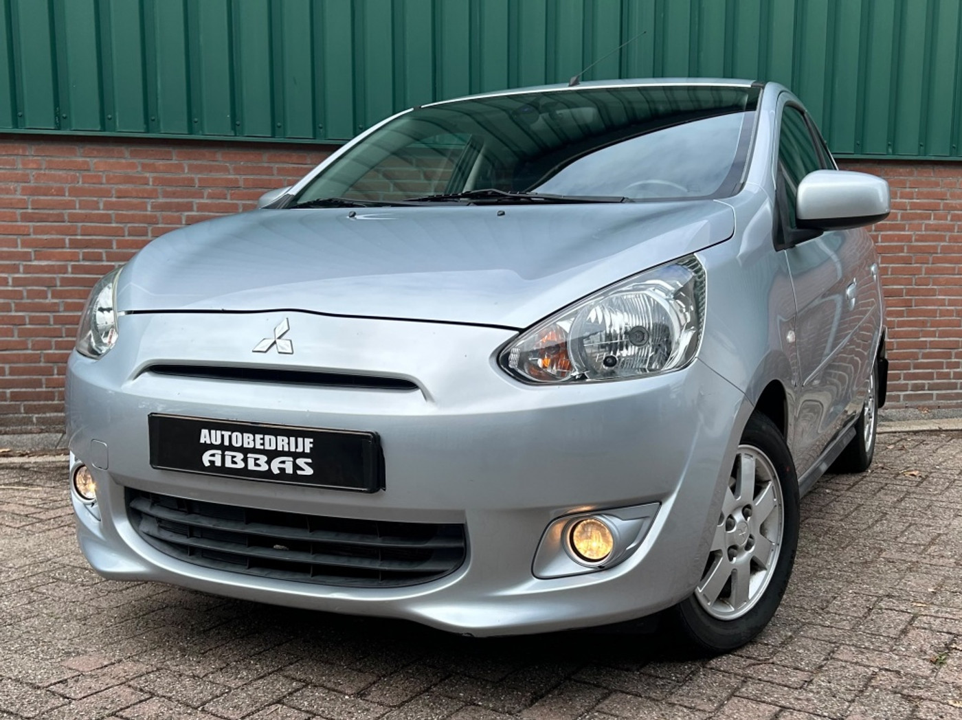 Mitsubishi Mitsubishi Space Star 1.0 Intense 2013 - voorkant