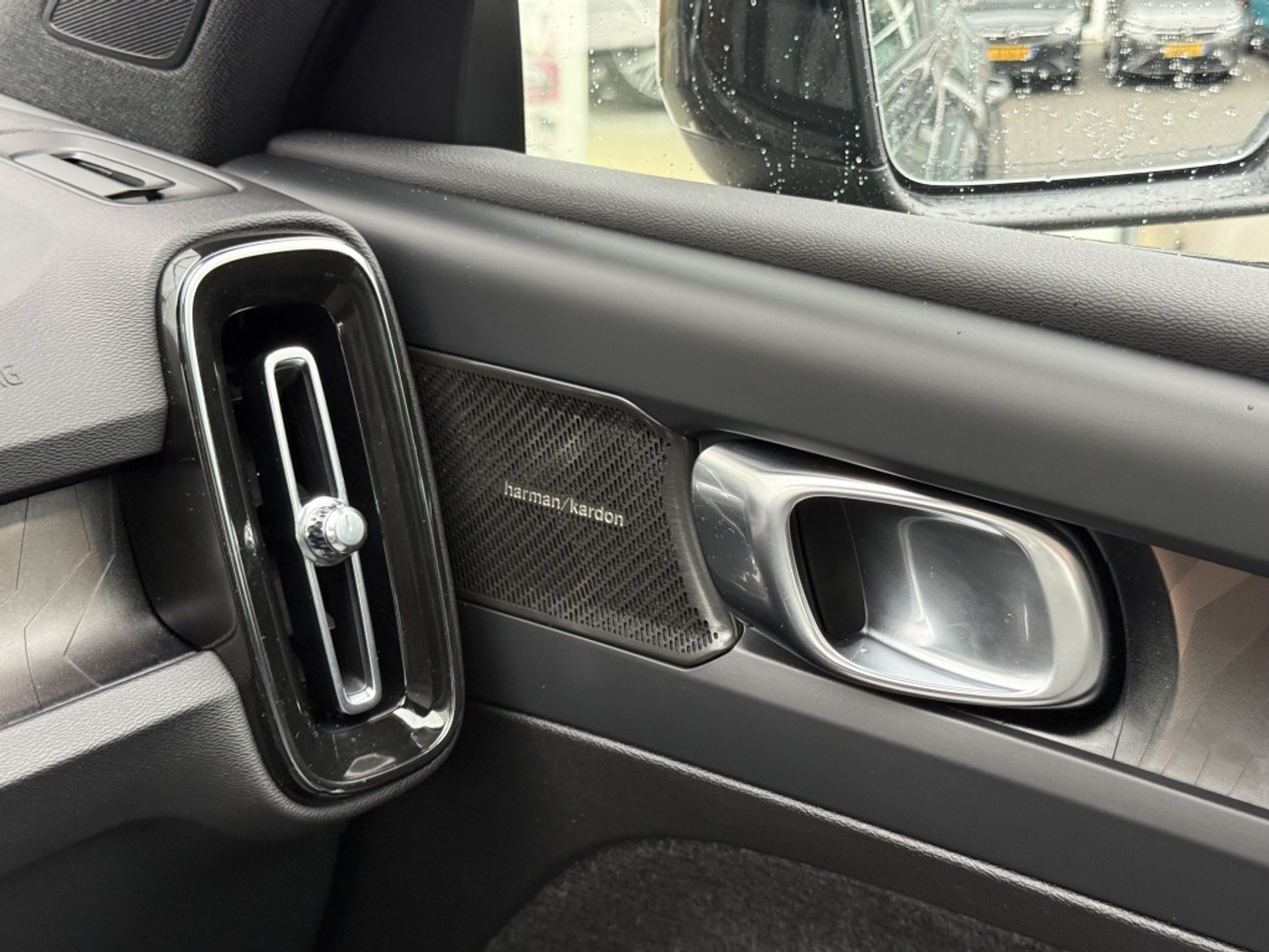 Foto van Volvo C40