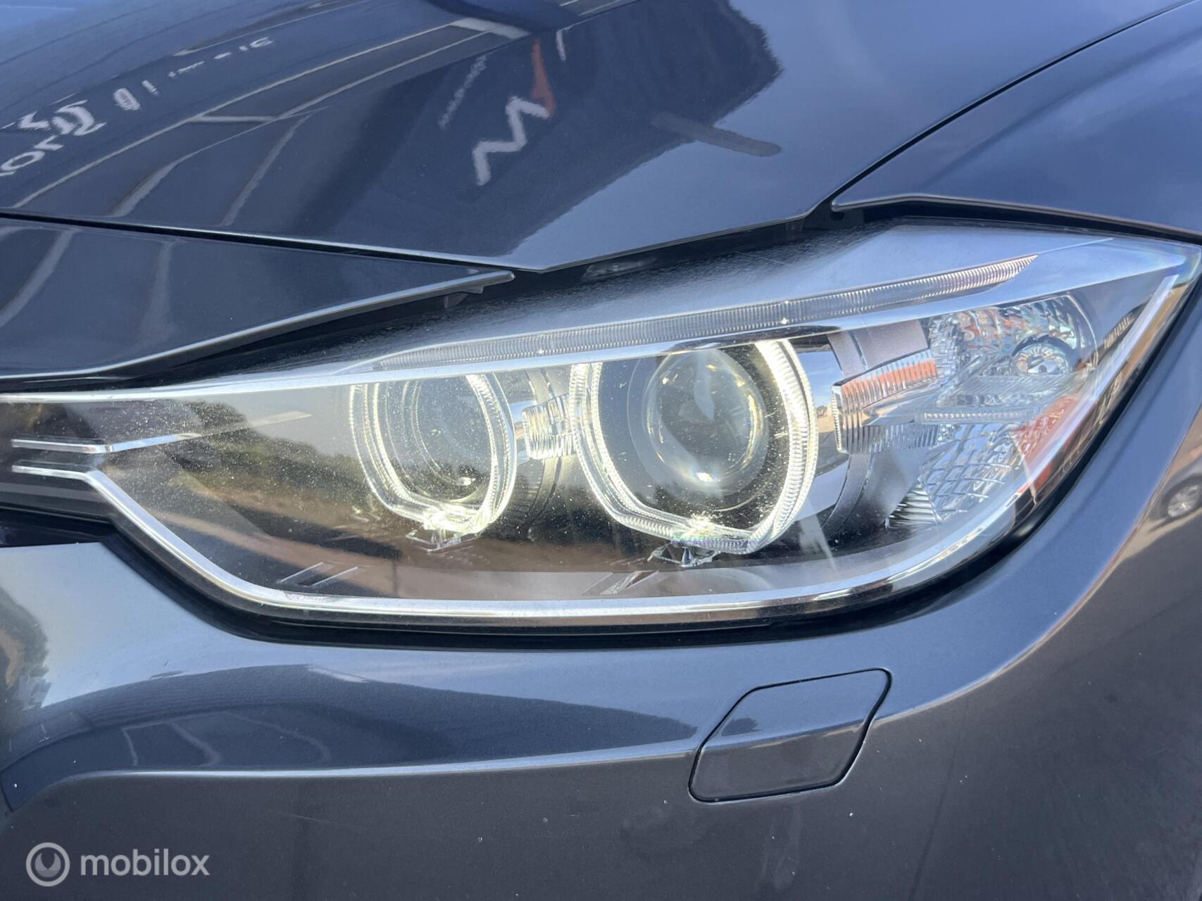 Foto van BMW 320i