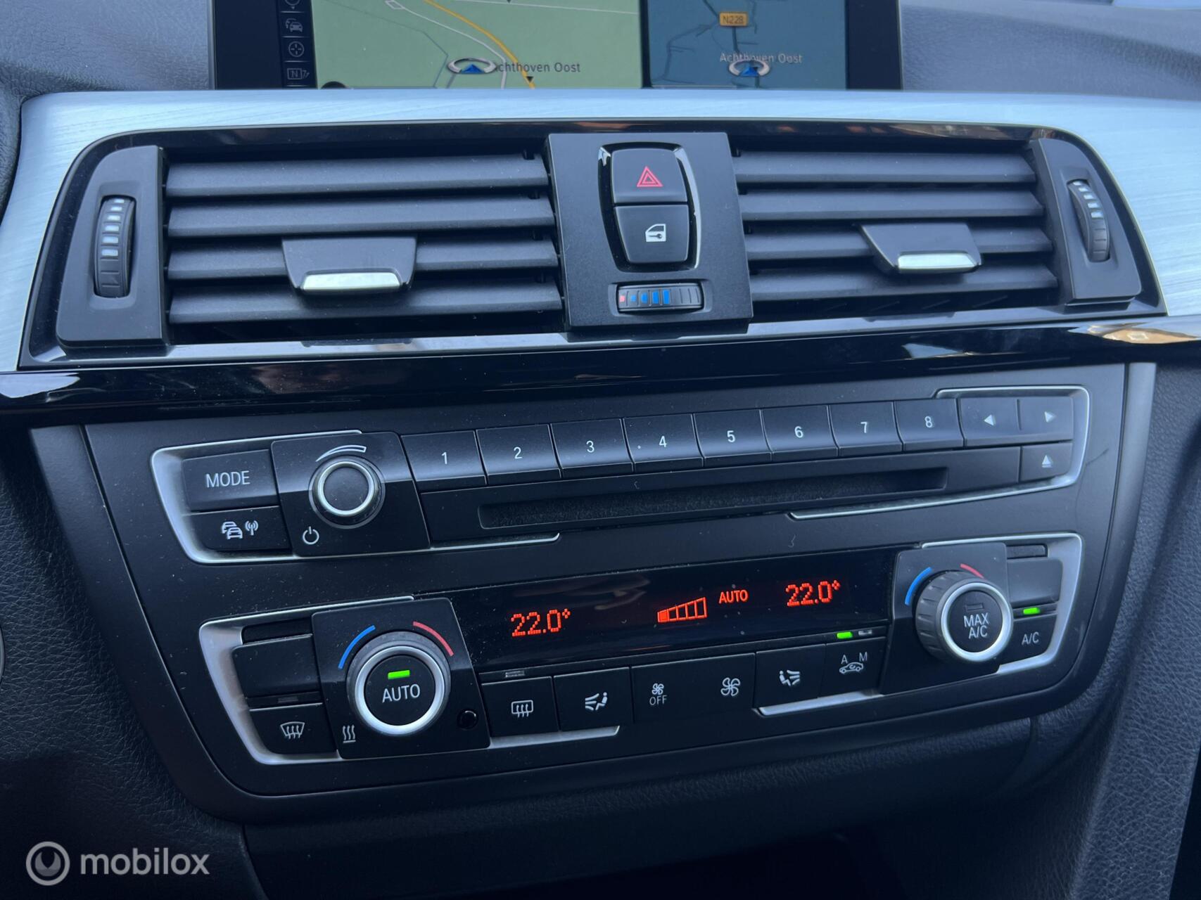Foto van BMW 320i