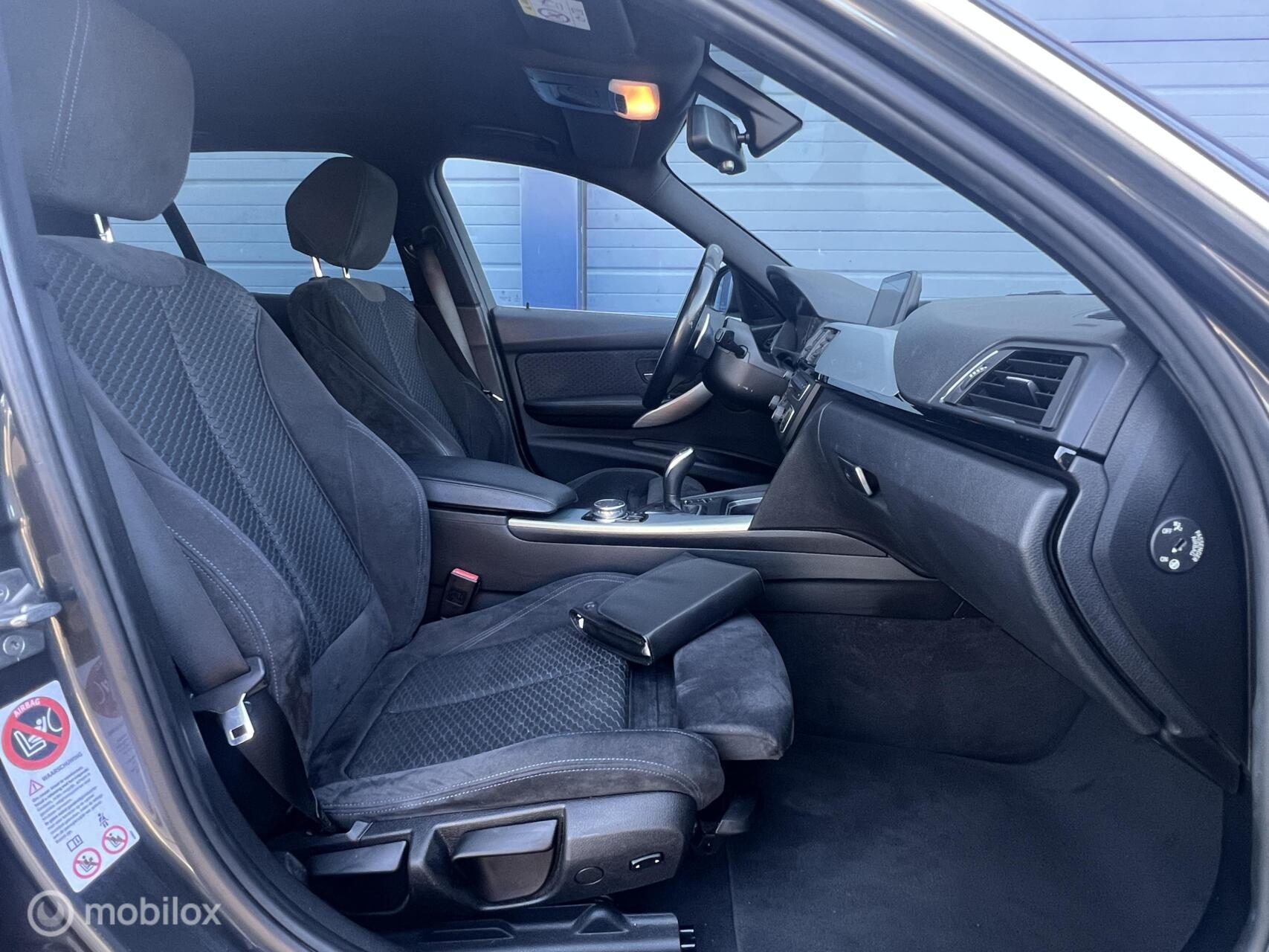Foto van BMW 320i