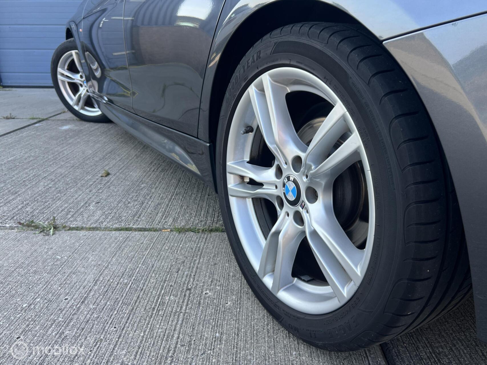 Foto van BMW 320i