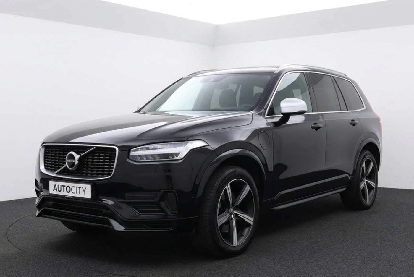 Volvo Xc90 T8 Twin Engine 2.0 T8 Twin Engine PHEV R-Design AWD 407PK | Pano | Luchtvering | Trekhaak 2016 - voorkant