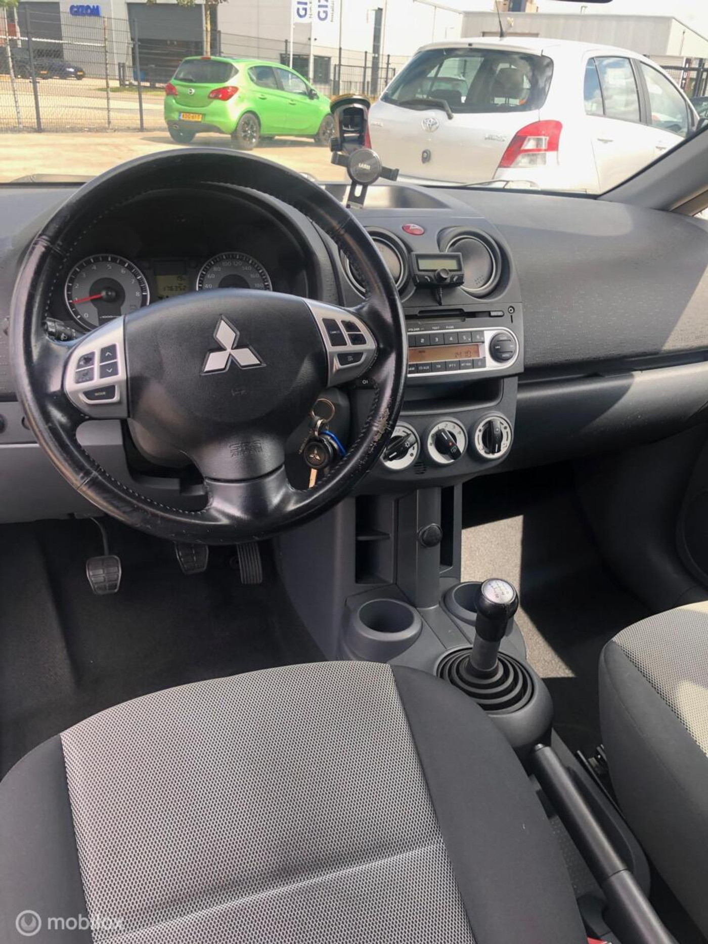 Foto van Mitsubishi Mitsubishi Colt