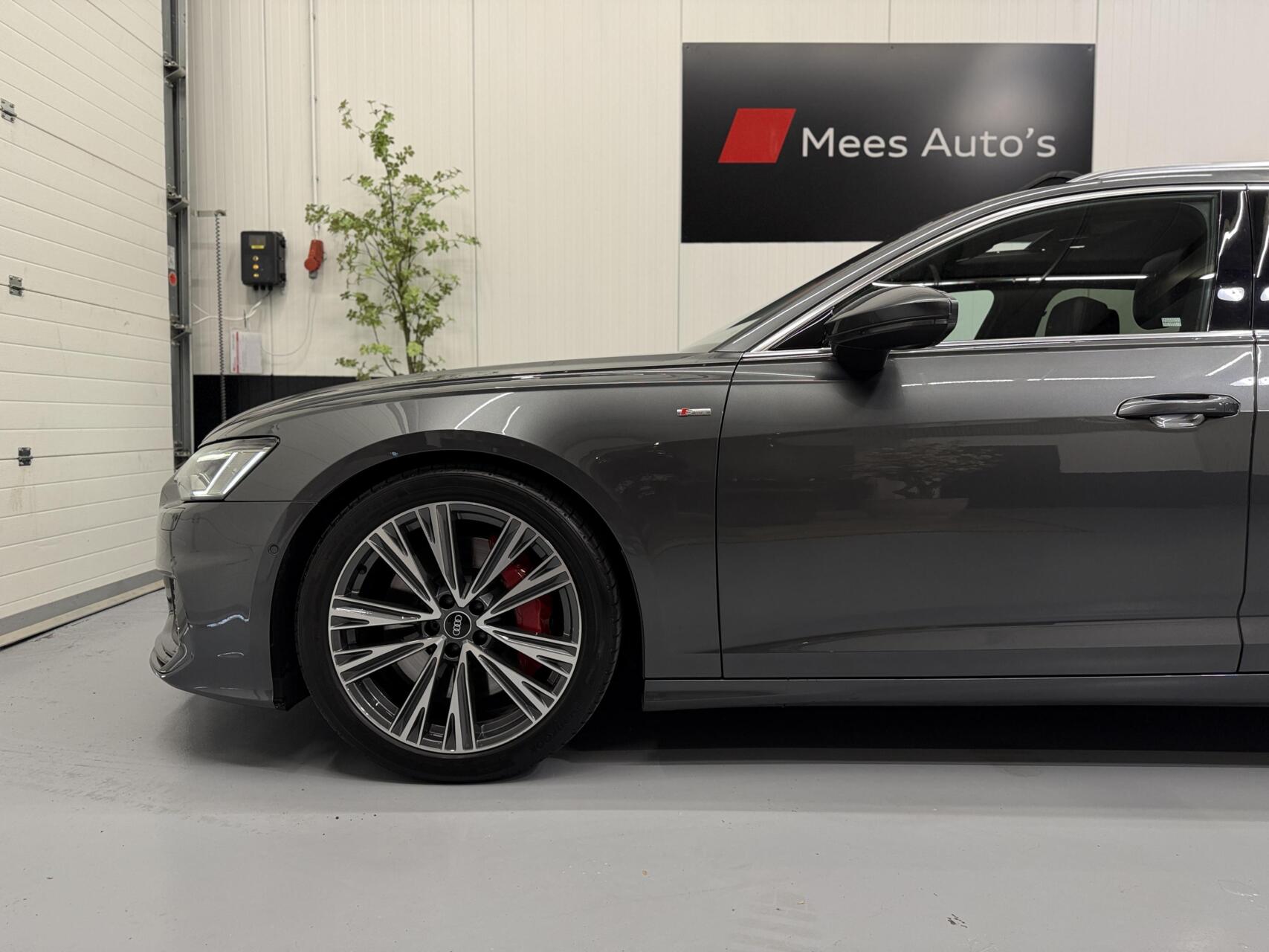 Foto van Audi A6 Avant 55 TFSI E