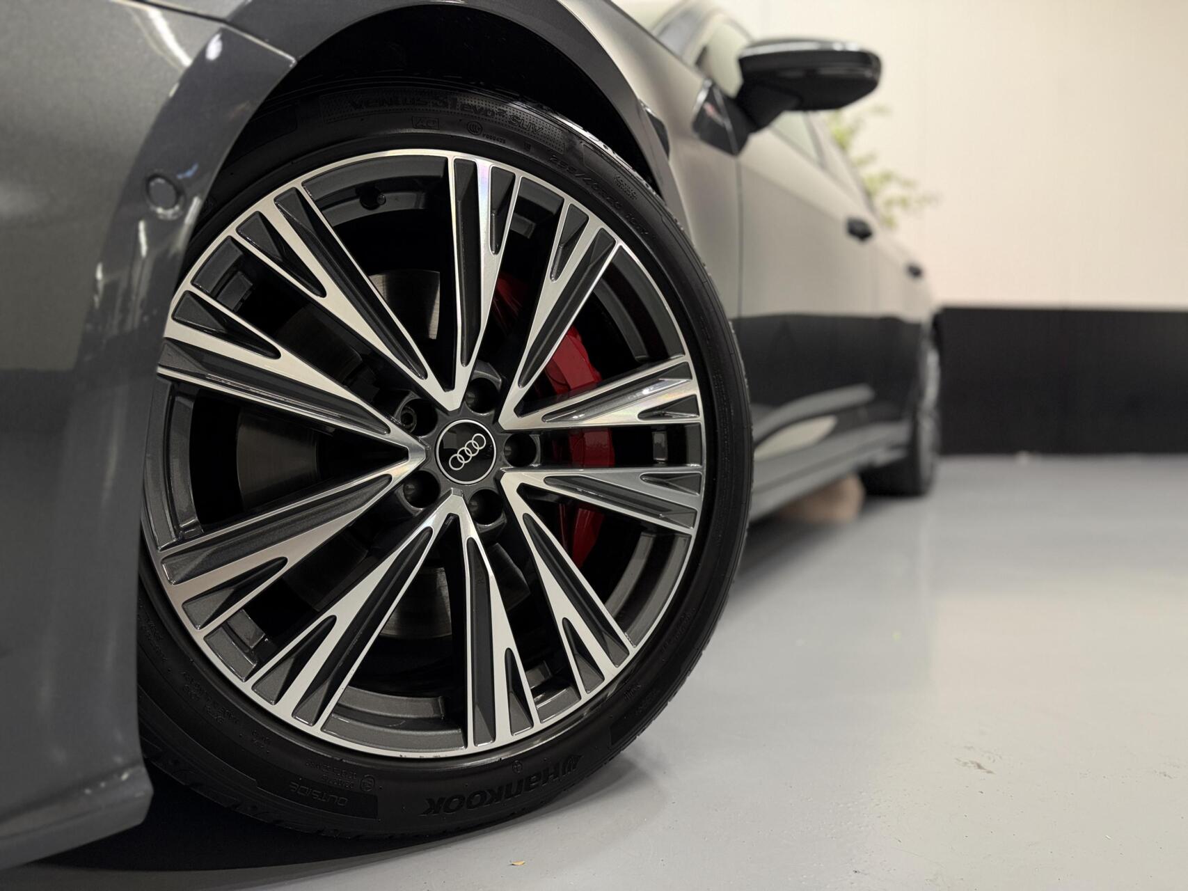 Foto van Audi A6 Avant 55 TFSI E