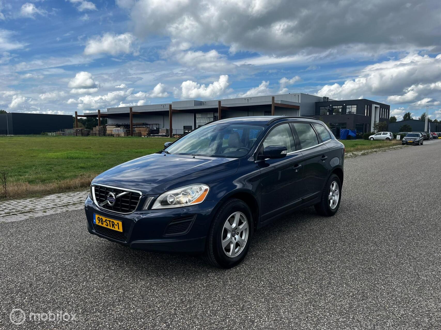 Volvo Xc60 2.0 T5 Summum Leder / Trekhaak / Automaat / Clima 2011 - voorkant