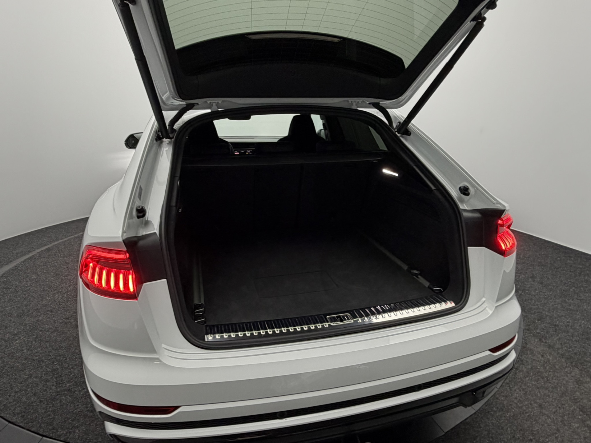 Foto van Audi Q8 60 TFSI E