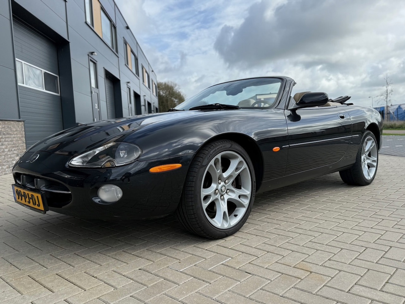 Foto van Jaguar Xk8