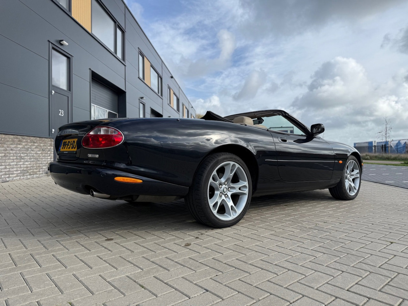 Foto van Jaguar Xk8