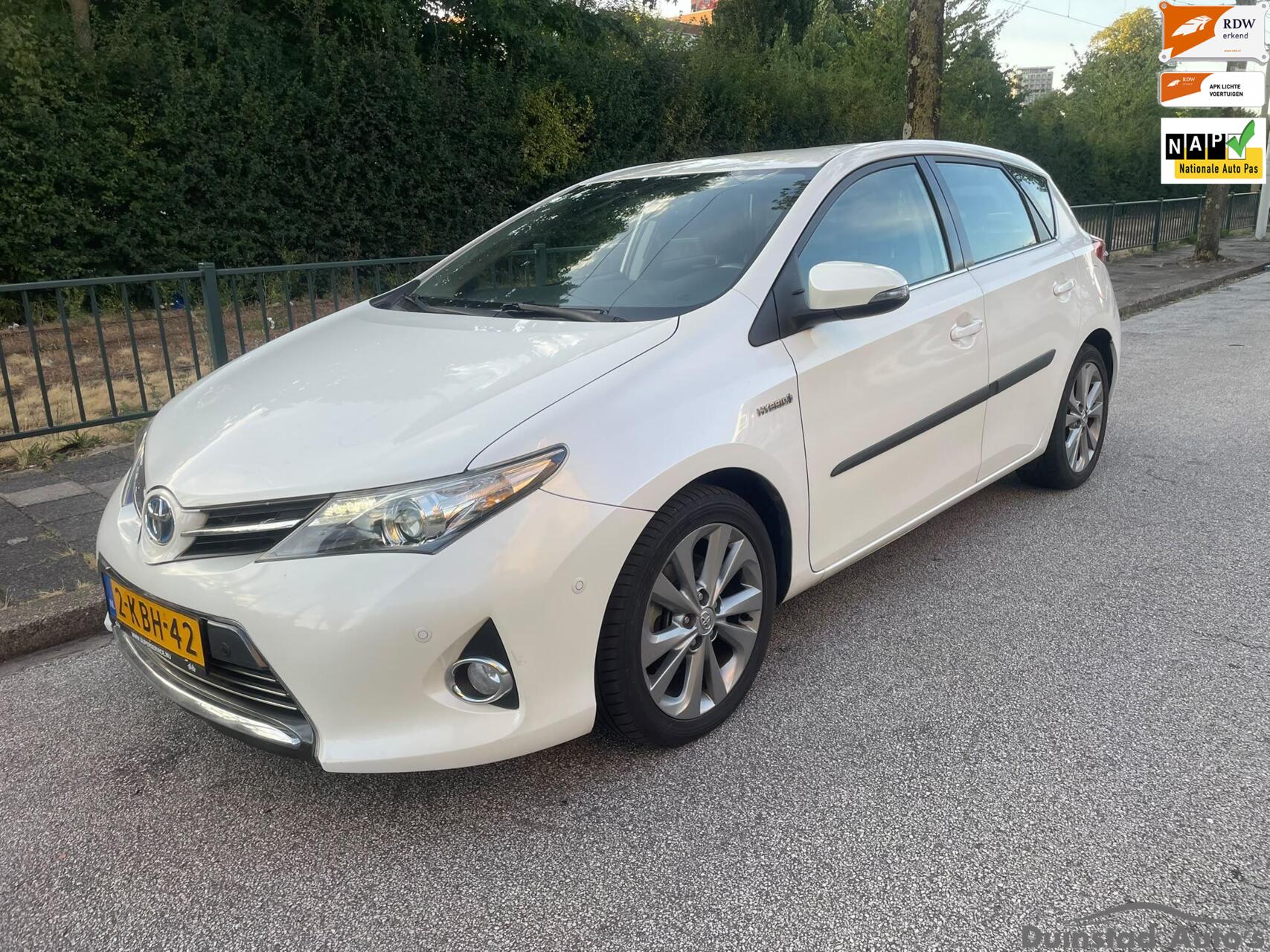 Toyota Toyota Auris 1.8 Hybrid Lease Pro 2013 - voorkant