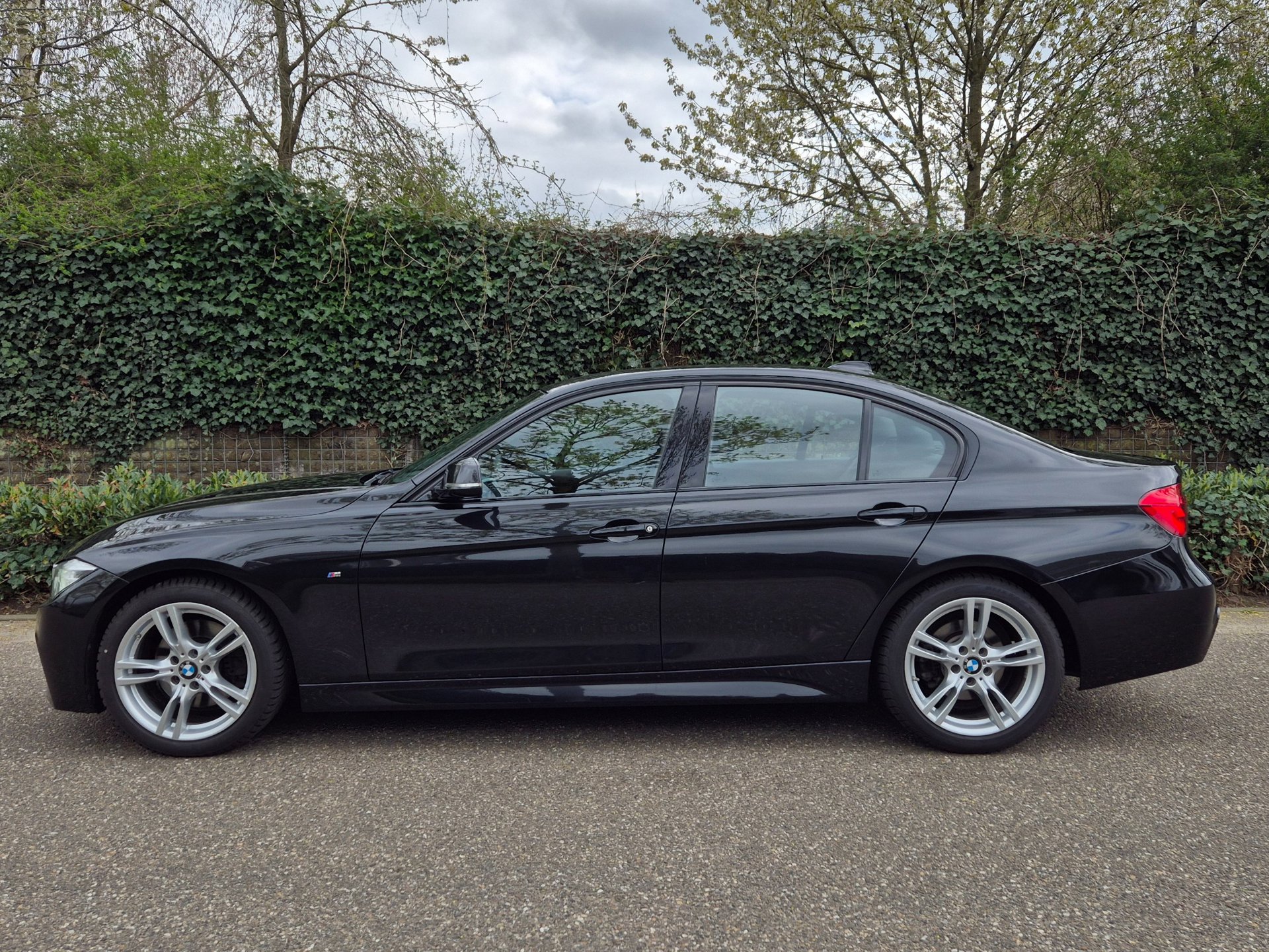Foto van BMW 330i