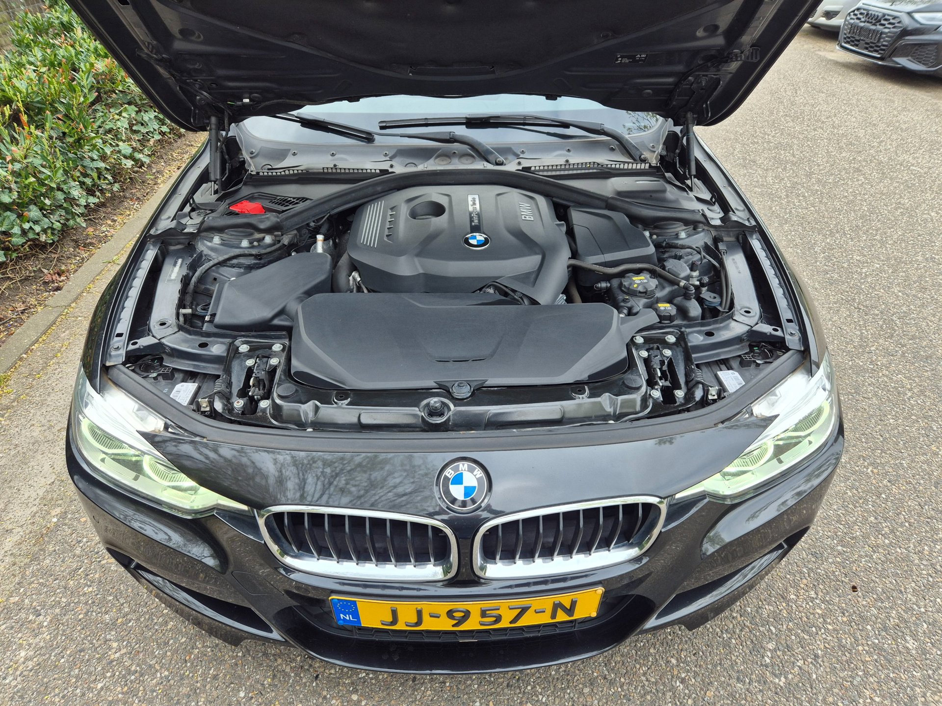 Foto van BMW 330i
