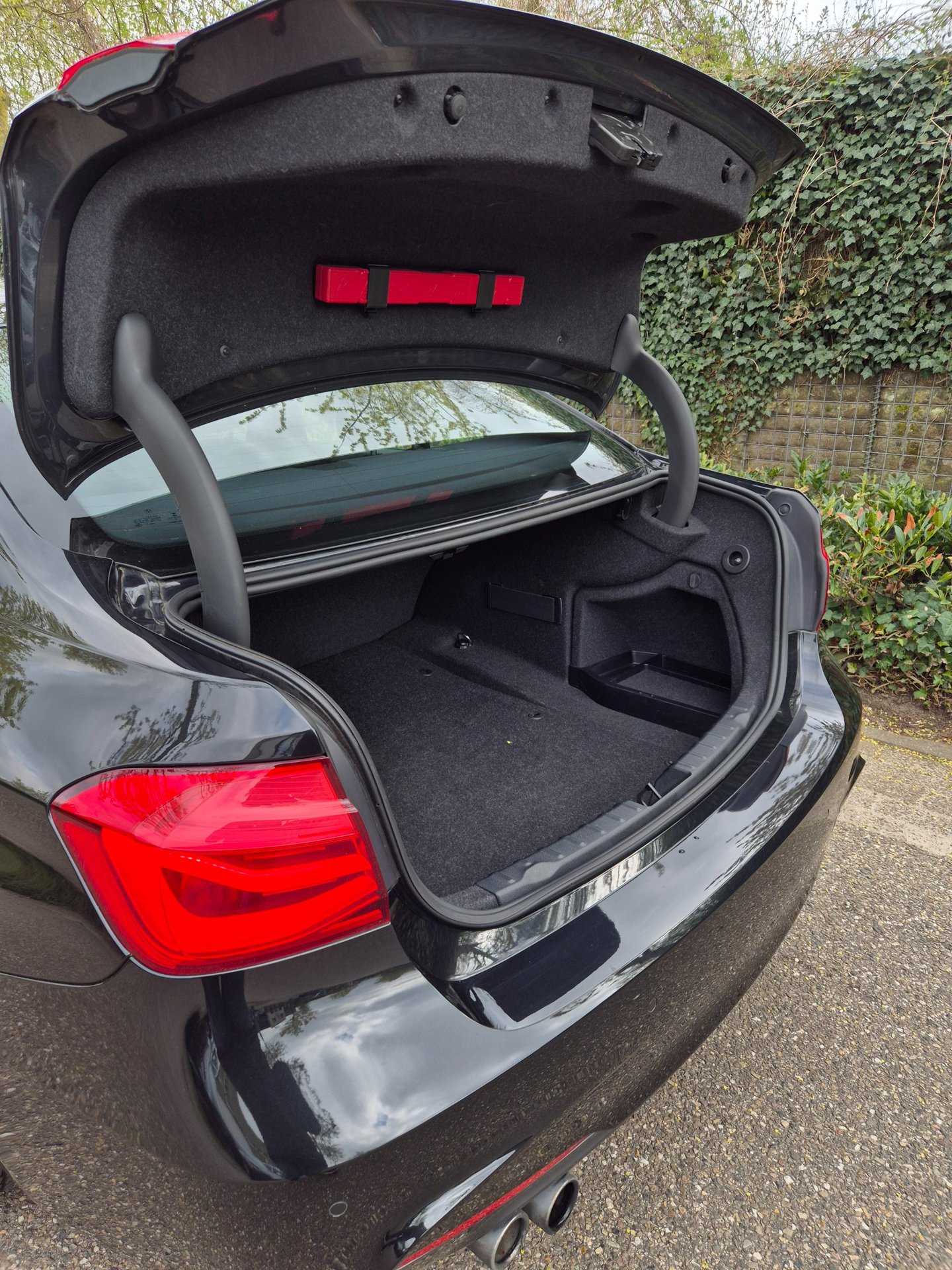 Foto van BMW 330i