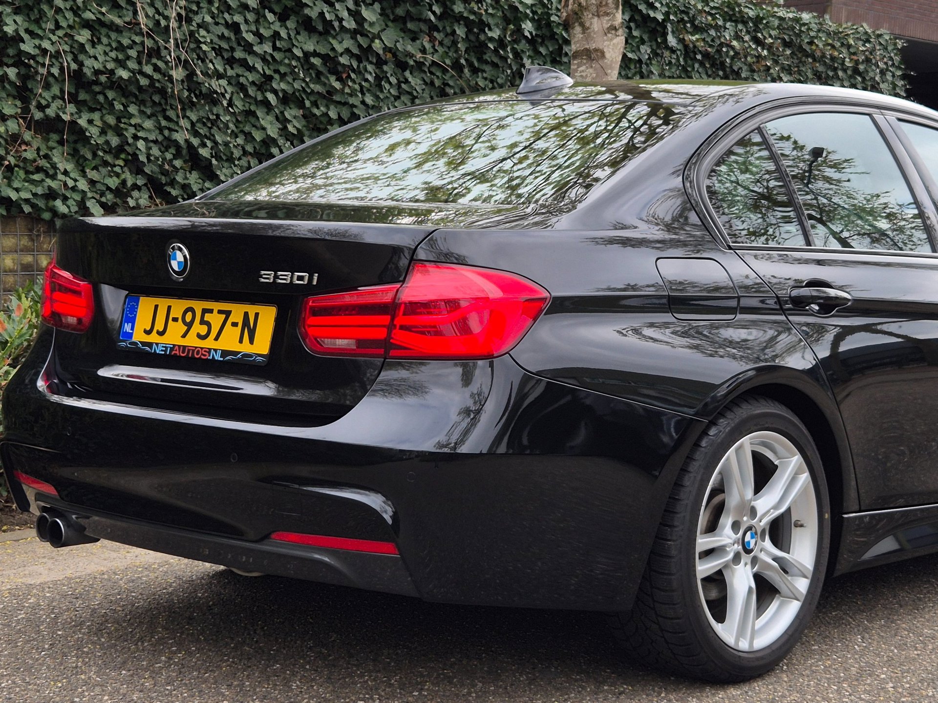 Foto van BMW 330i