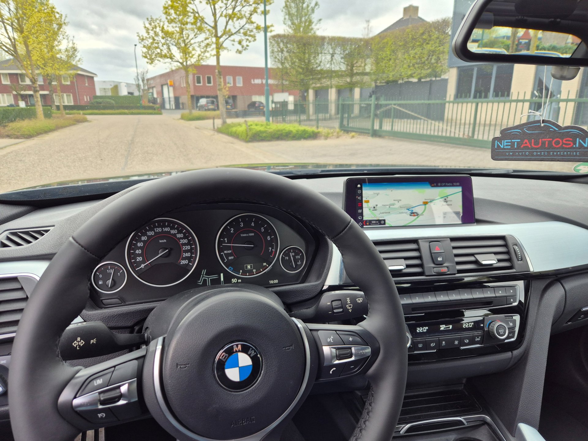 Foto van BMW 330i