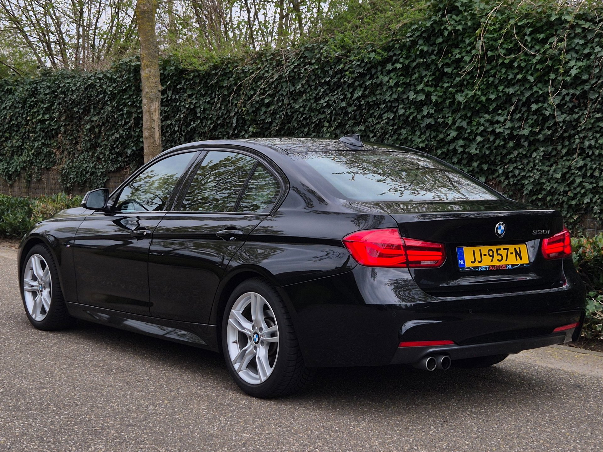 Foto van BMW 330i