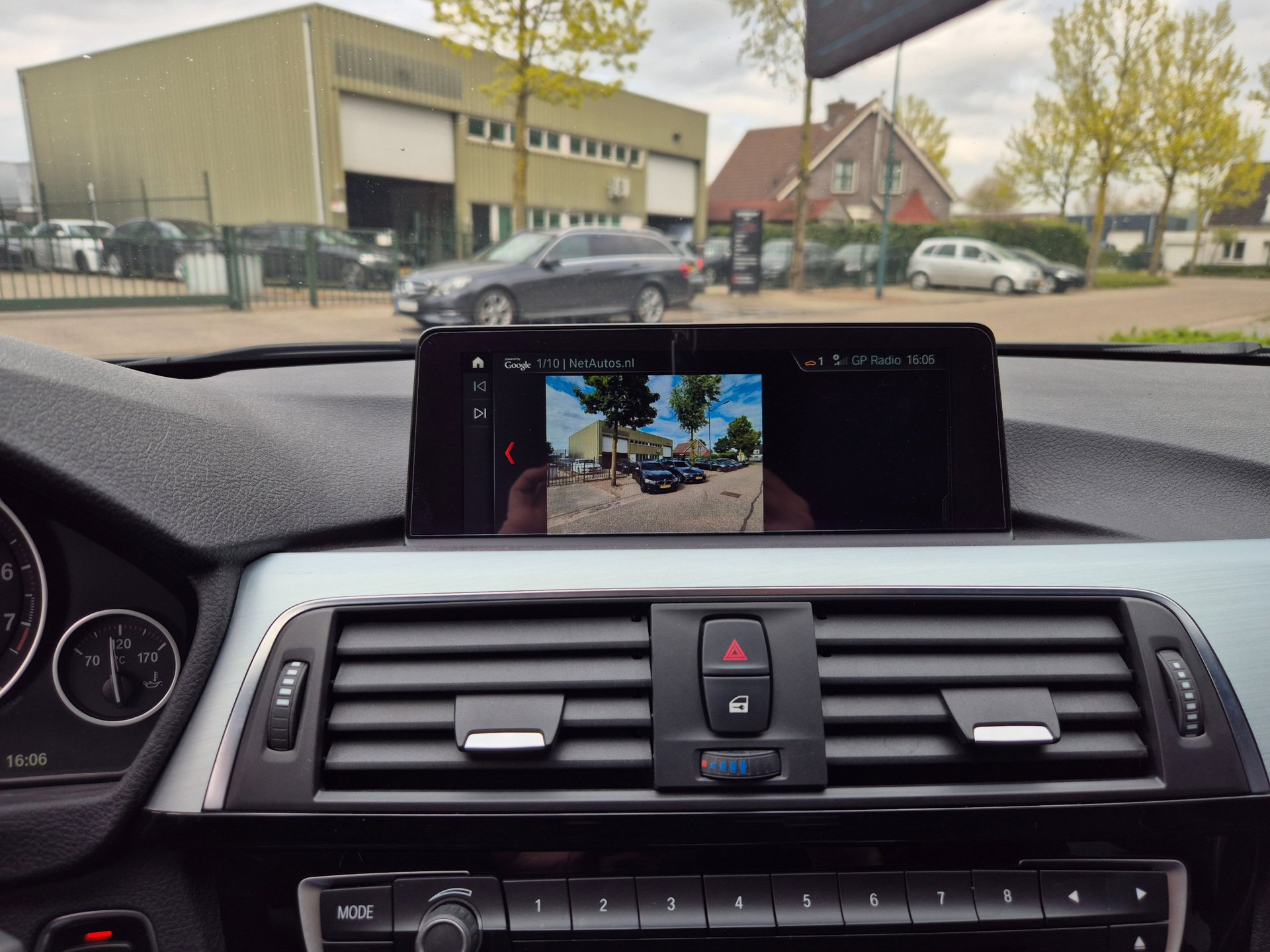 Foto van BMW 330i