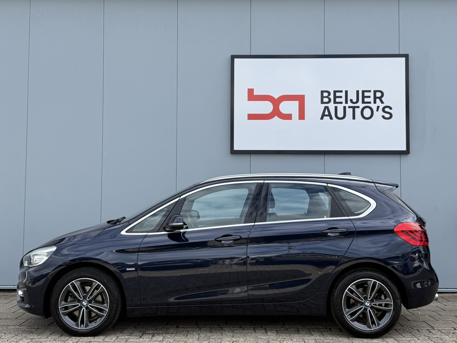 Foto van BMW 220i Active Tourer