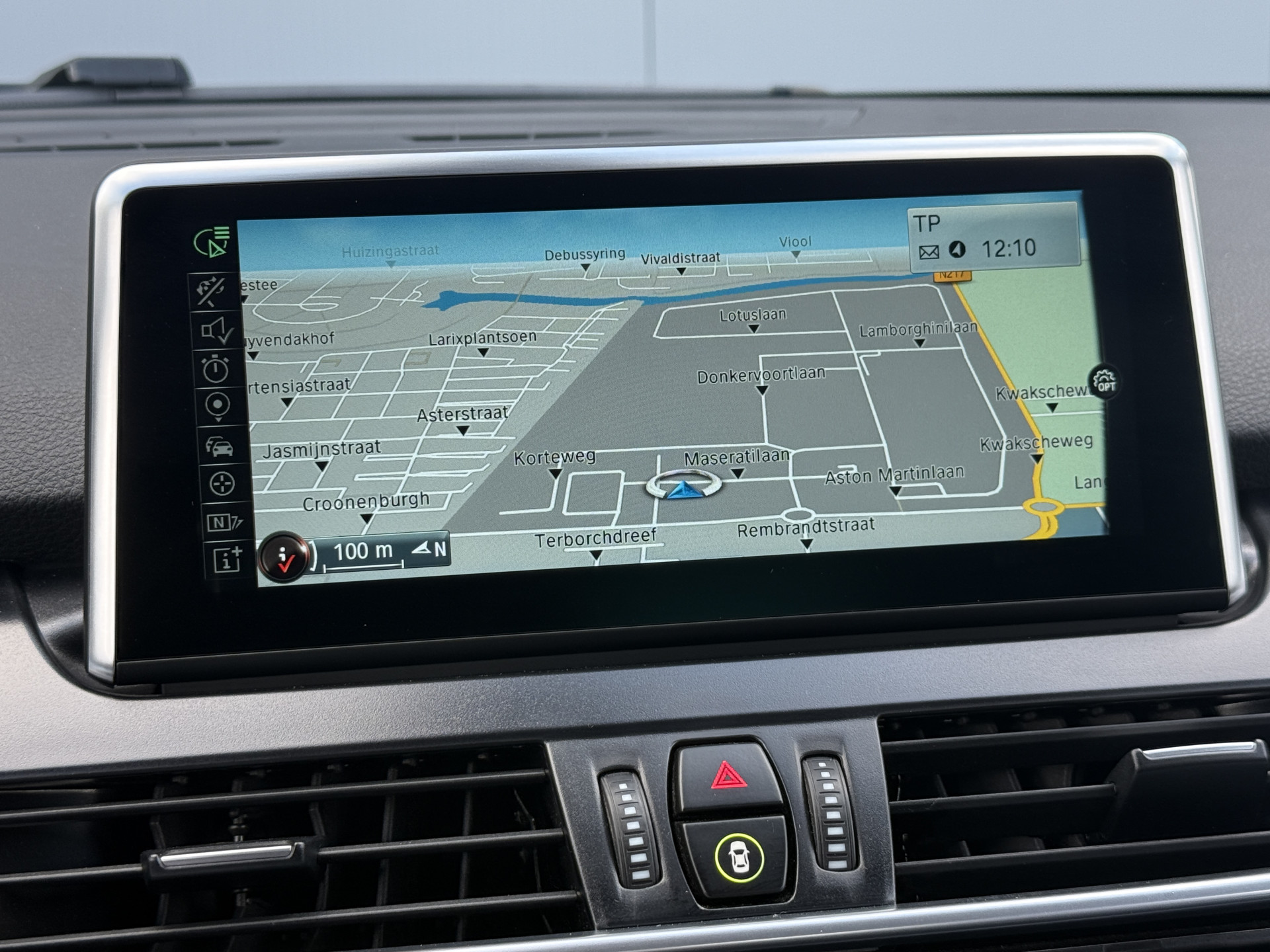 Foto van BMW 220i Active Tourer